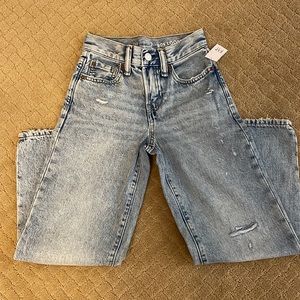 NWT Gap Kids 90’s Loose Fit Distressed Jeans